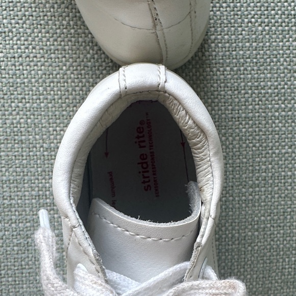 Stride Rite Elliot Shoe - Picture 4 of 8